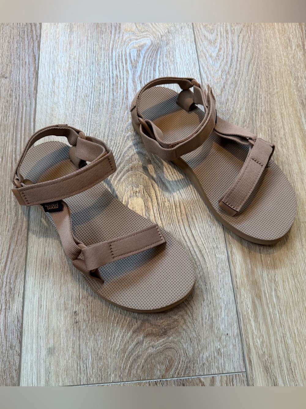 Teva Original Universal Sandals Sand Dune Tan, Size 7 EUC With Box Gorpcore